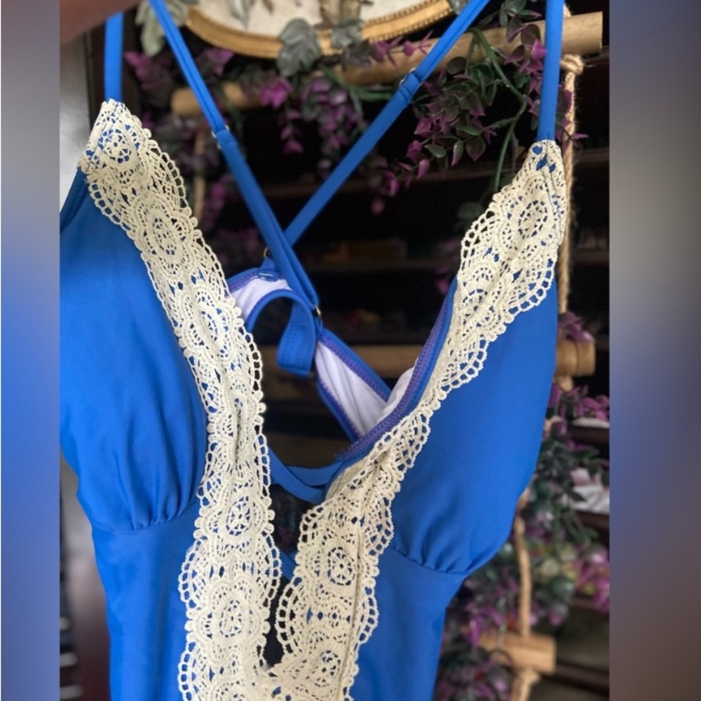 Cupshe Plunge One Piece Padded Adjustable Bra Lace Bathing Suit